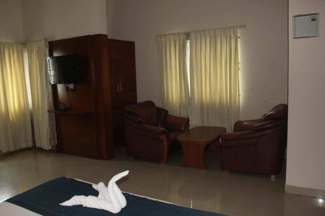 מייזור Hotel Stay By The Way מראה חיצוני תמונה