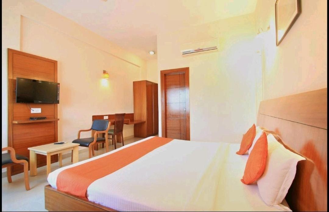 מייזור Hotel Stay By The Way מראה חיצוני תמונה